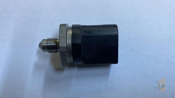 YAKIT BASINÇ MÜŞÜRÜ - 1.0 TSİ CADDY GOLF 04C906054