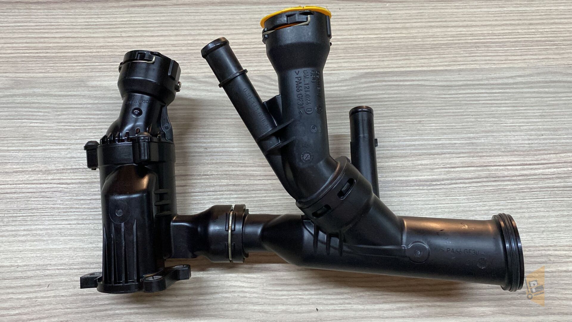 TERMOSTAT GÖVDESİ - 92C - 1.6 TDI CLH A1 A3 A4 A5 A6 Q3 Q5 LEON