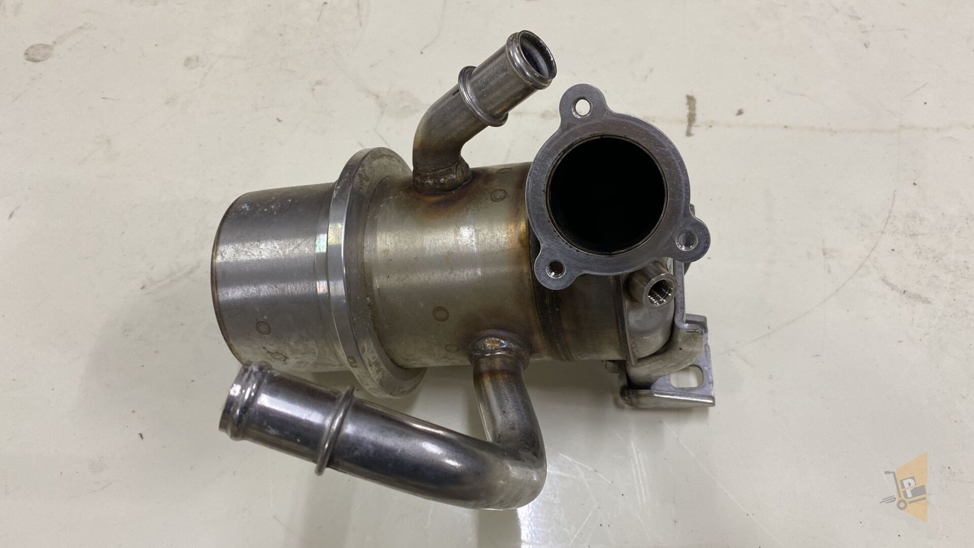 EGR SOĞUTUCUSU - 1.6 TDI CLHA DCXA CXXX 04L131512F 04L131512F