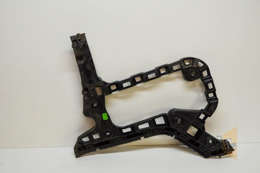 TAMPON BRAKETİ SOL ARKA - PASSAT 2015> 3G5807375