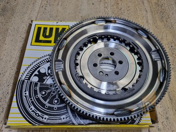 VOLANT OTOM. 1.6 TDI DSG STAR STOP