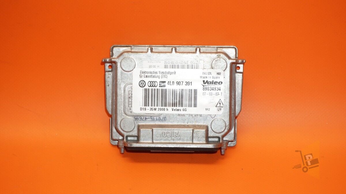 XENON BEYNİ SCİROCCO SAĞ SOL 4L0907391