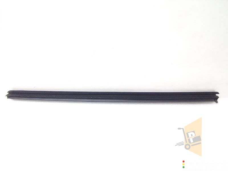 ÖN SAĞ SOL KAPI FİTİLİ TİGUAN 13 ->