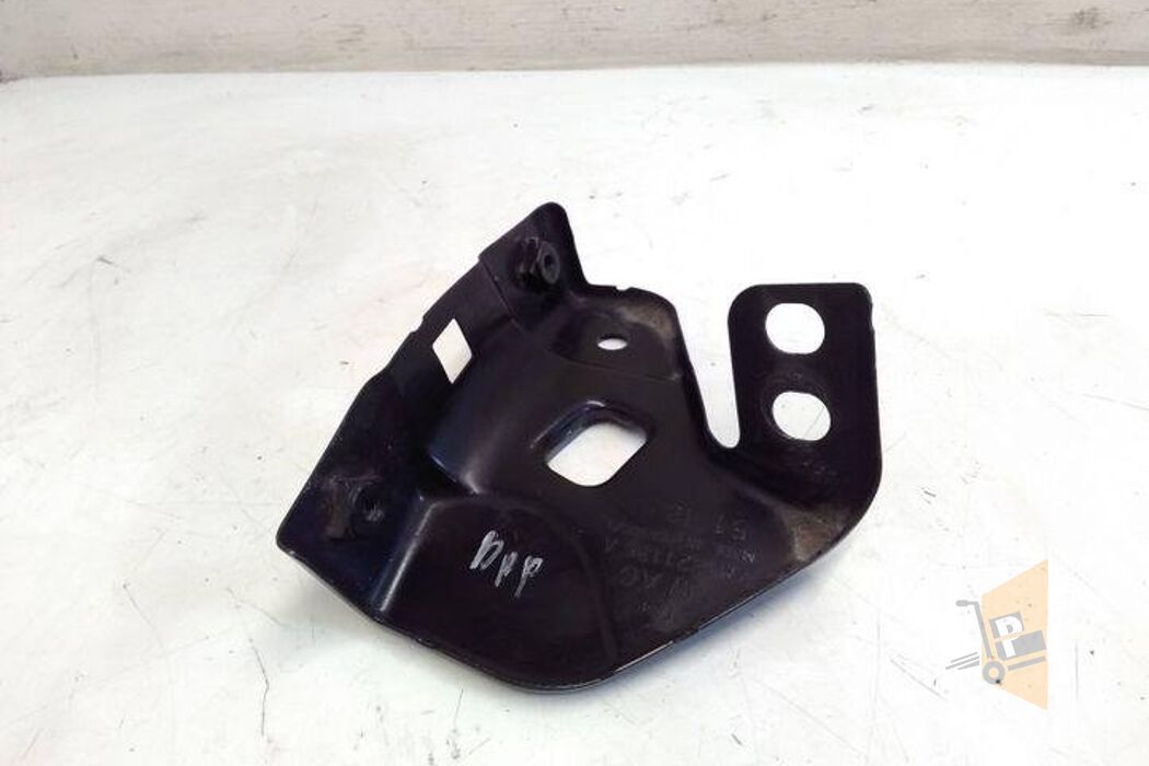 ÇAMURLUK BRAKETİ ÖN SAĞ - SHARAN 10> 7N0821136A