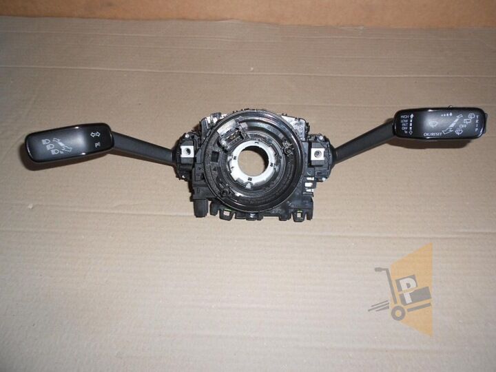 SİNYAL KOLU KOMPLE GOLF7
