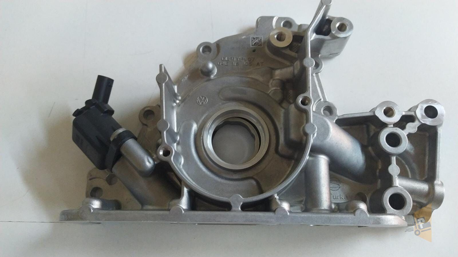 YAĞ POMPASI - 1.0 TSİ 1.5 TSİ DADA DACA DKJA DPCA ARONA ATECA LEON CADDY GOLF POLO TROC 17> 04E115109N