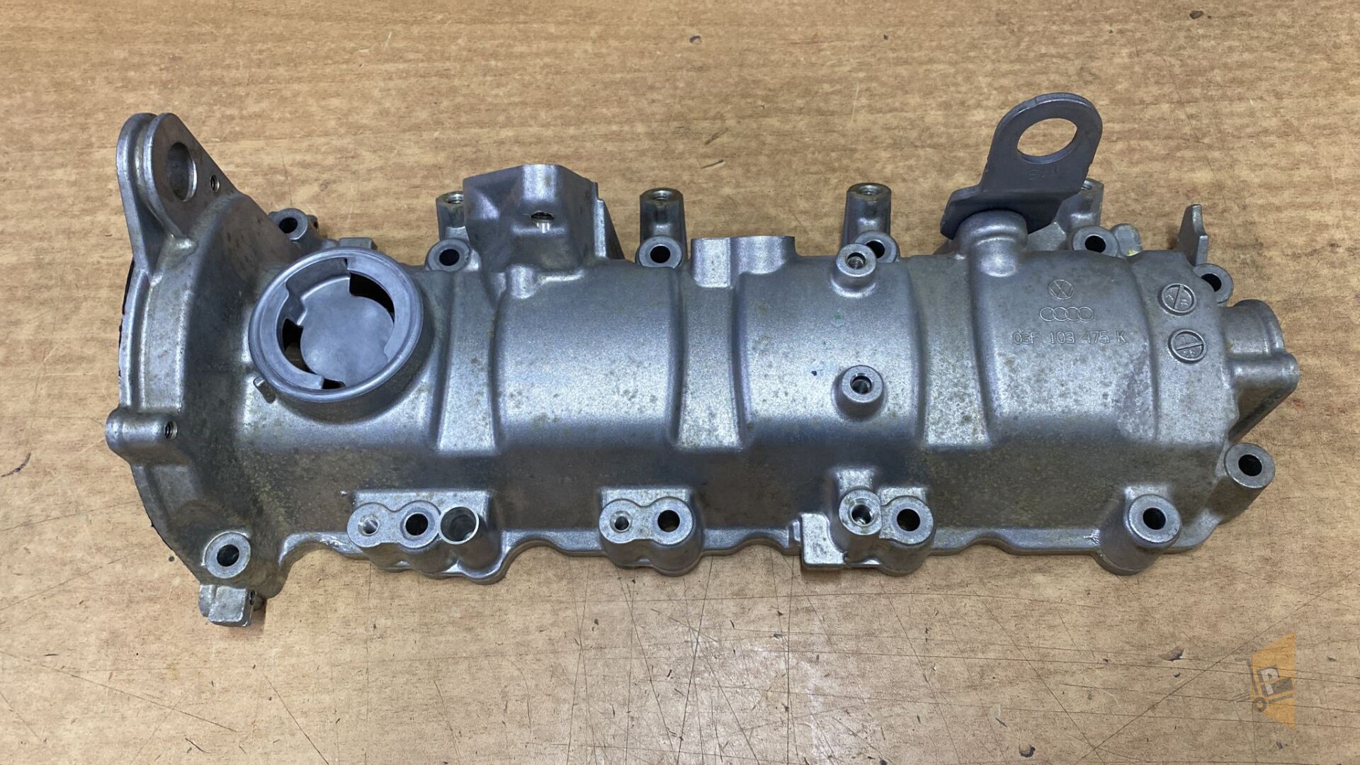 KÜRBÜRATÖR KAPAĞI - 1.2 TSİ CBZB 03F103473H