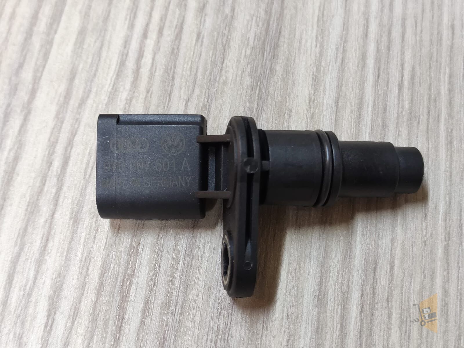 EKSANTRİK DEVİR SENSÖRÜ - 2.5 AXD AXE BLJ BNZ BPC T5 TOUAREG