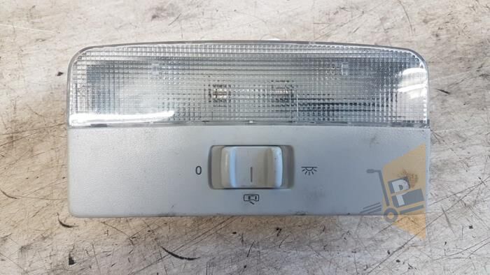 TAVAN LAMBASI CADDY T5 POLO 6Q0947105F