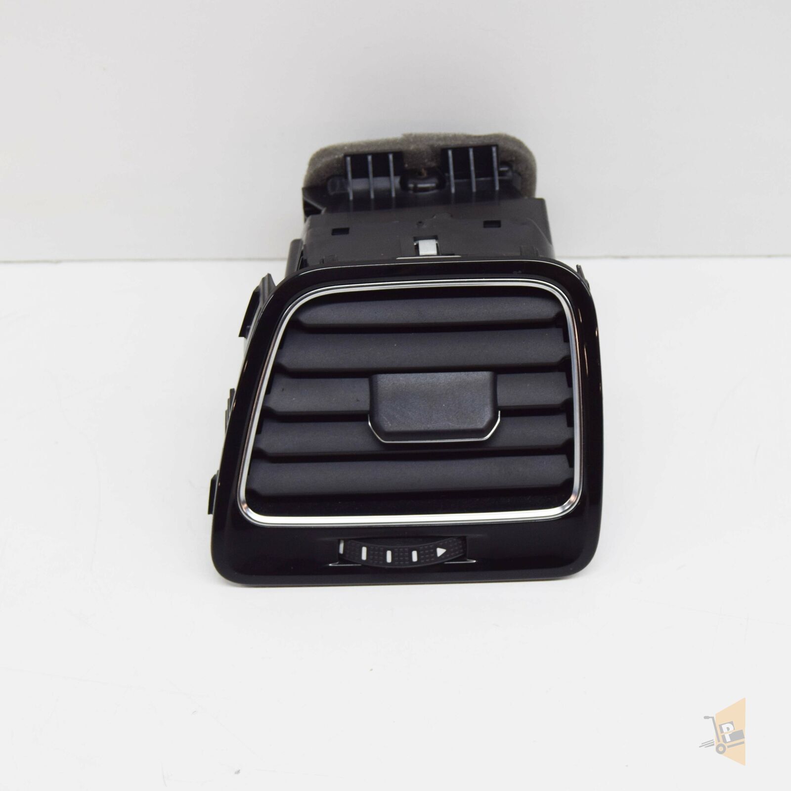 KALORİFER ÜFLEME (HAVALANDIRMA IZGARASI) SOL - SCİROCCO 2015 1K8819703