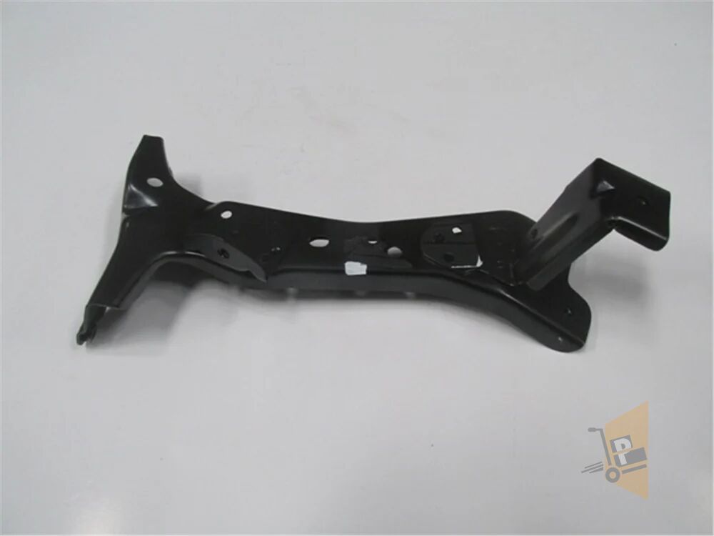 ÇAMURLUK BAĞLANTI BRAKETİ ÖN SAĞ - A3 13-17 8V0821136C
