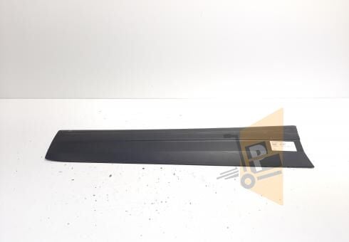 TİGUAN ÖN KAPI ALT KAPLAMASI SAĞ 08 -> 5N0854940A